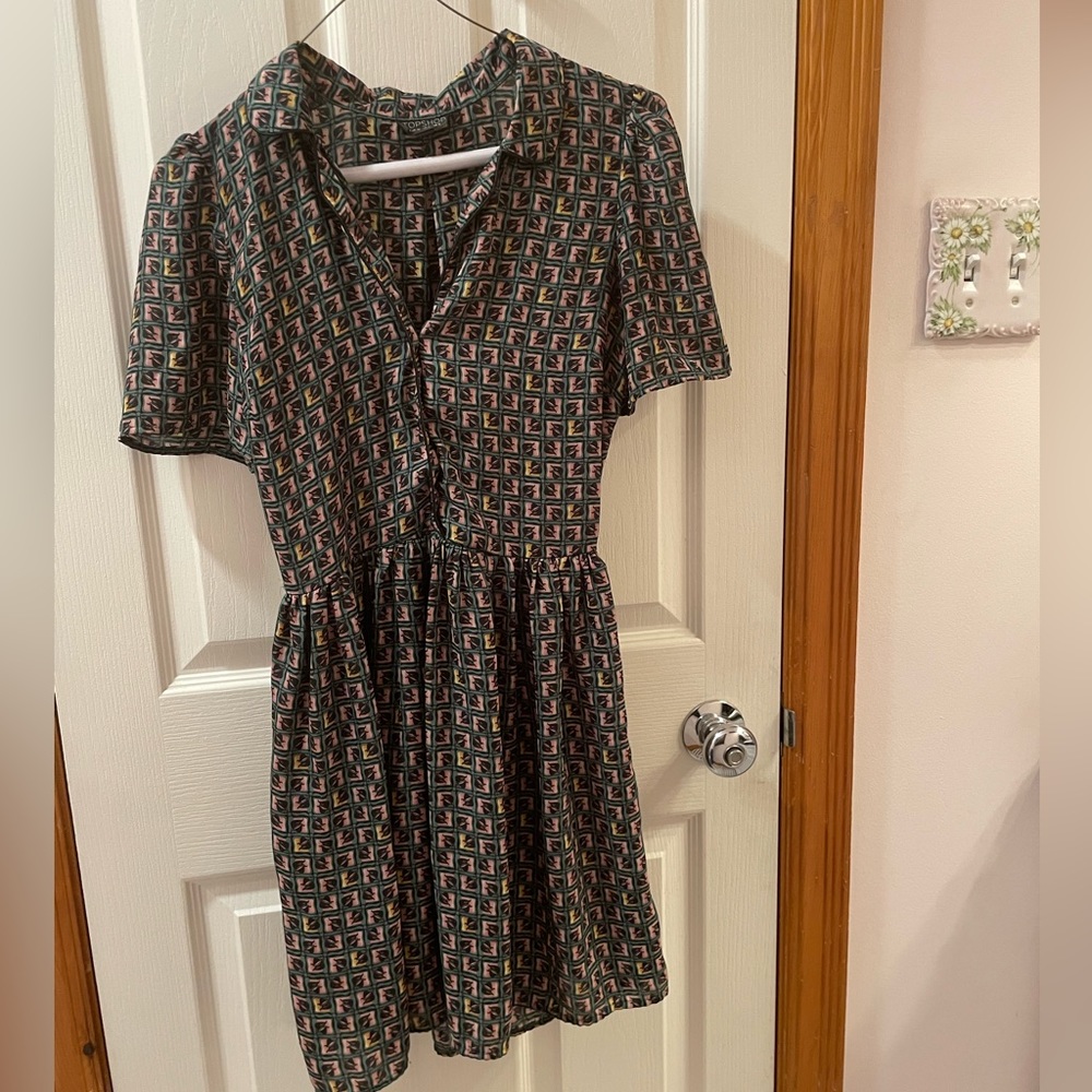 Topshop Pipe Tile Leaf Pattern Tea Dress in Green multi